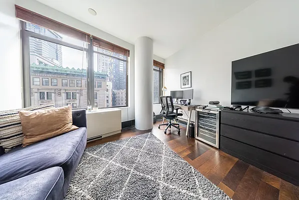 Rented by R New York | media 2