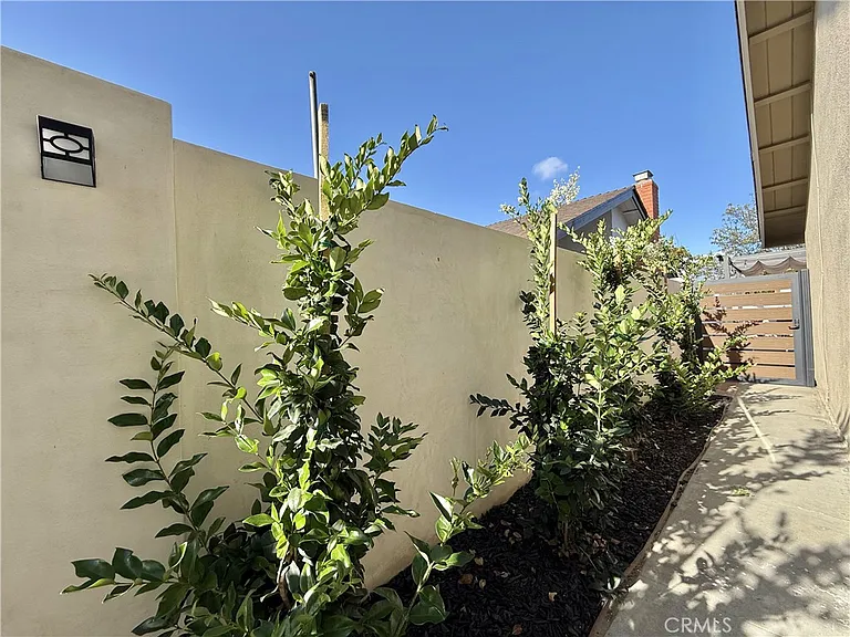 18413 Winslow Pl — Photo 30