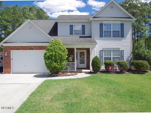 109 E Carrington Way, Jacksonville, NC 28546