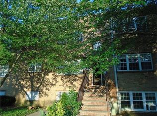 165 College Dr, Edison, NJ 08817