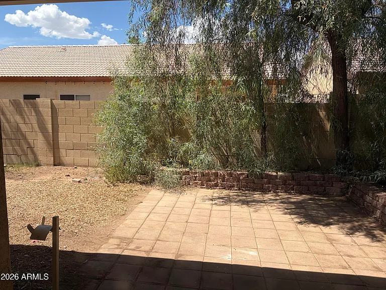 1660 E Gary Dr — Photo 14