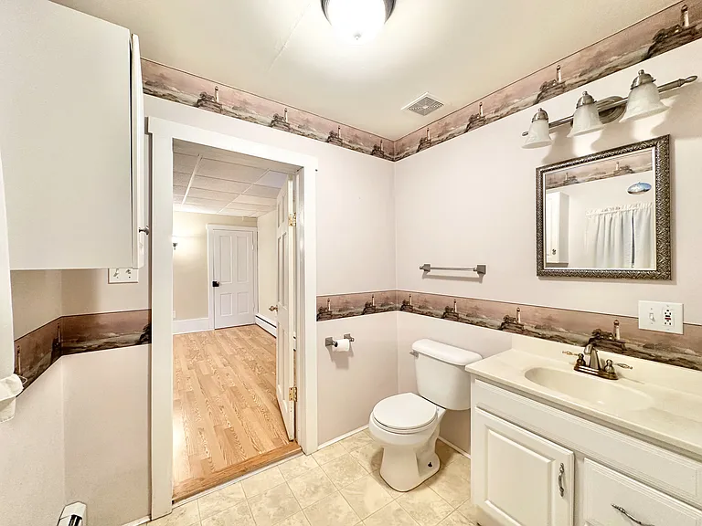1140 Cherry St — Photo 5