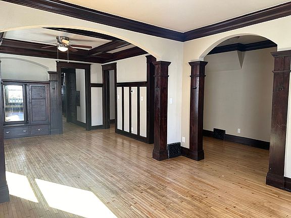 5th image of 2623-25 W Vine St #2623