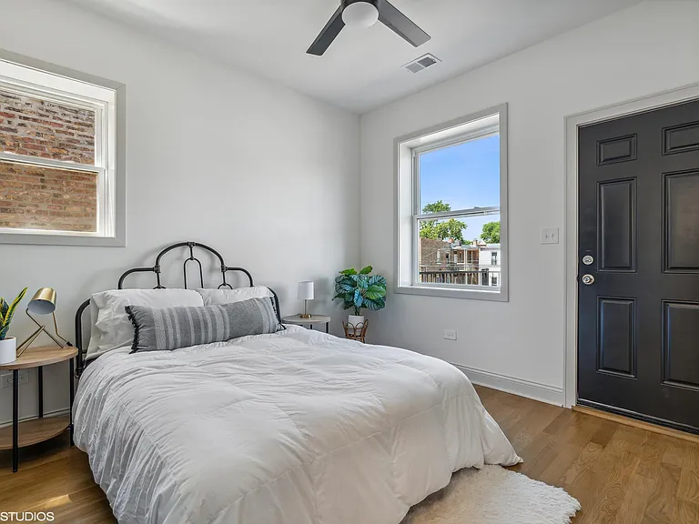 2941 N Lawndale Ave #2 — Photo 11