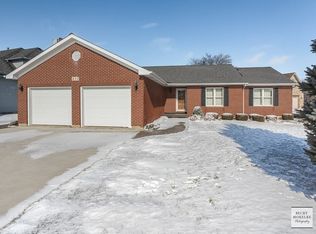 411 Rennesoy Dr, Newark, IL 60541