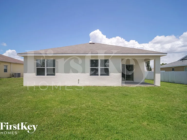 620 SE 1st Pl — Photo 17