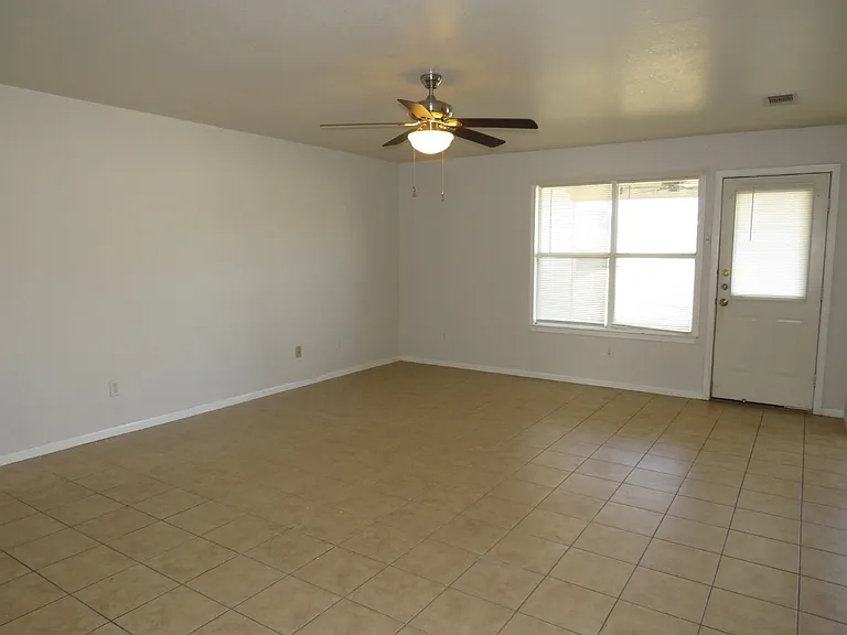 4603 Telluride Dr — Photo 6