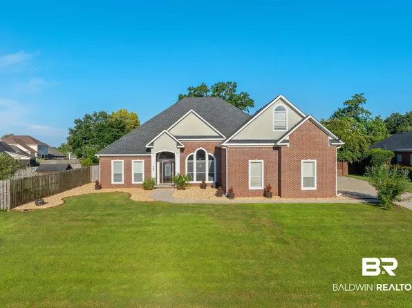 8847 Lake View Dr, Fairhope, AL 36532