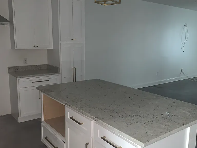 105 Havana St #B — Photo 10