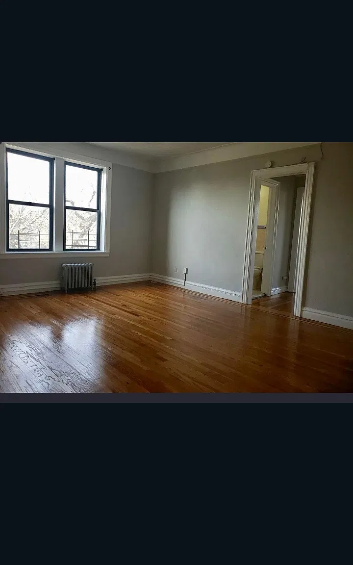 46 S Arlington Ave — Photo 2