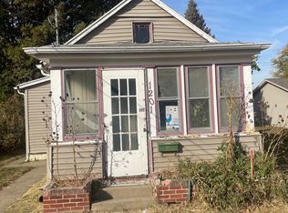 1201 S Fairmount St, Sioux City, IA 51106
