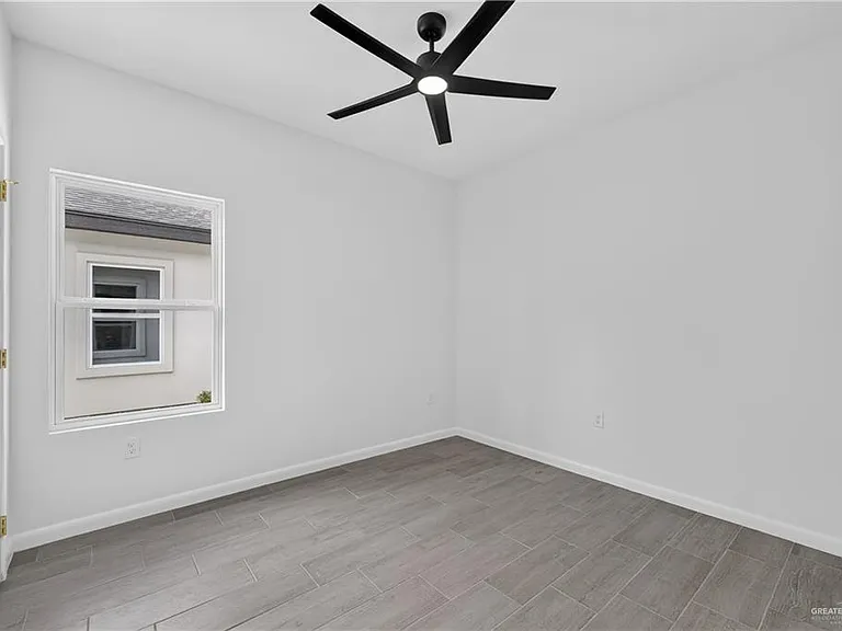 1905 Monaco Dr #1 — Photo 12