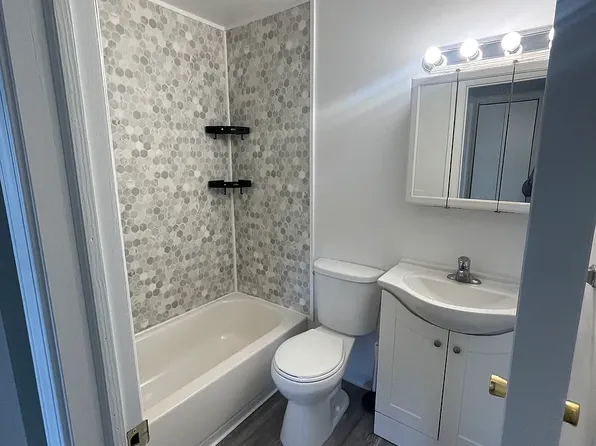 540 W College St APT 42, Oberlin, OH 44074