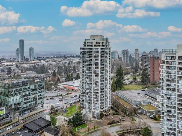 7328 Arcola St #303, Burnaby, BC V5E 0A7