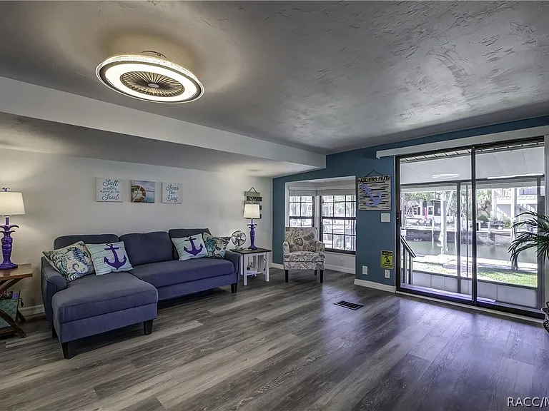 2676 N Comanche Point — Photo 3