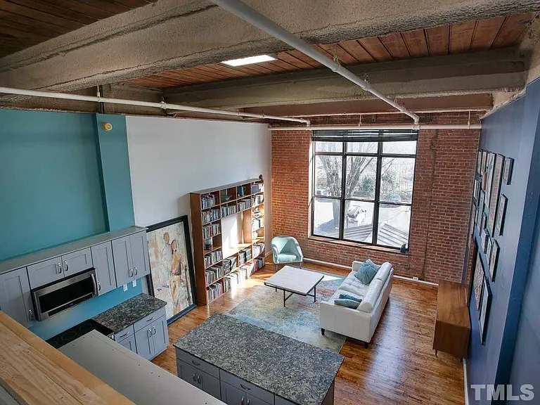 500 N Duke St #54-207 — Photo 15