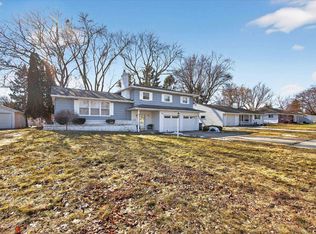 218 Longview Ave, Green Bay, WI 54301