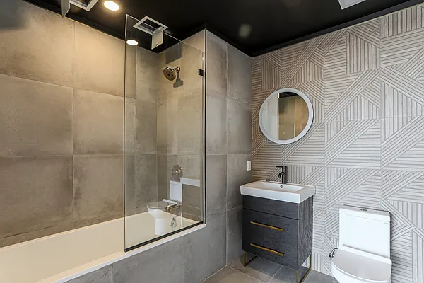 Rented by Brooklyn Group | media 4