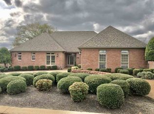 1947 Fairway Dr, Dyersburg, TN 38024