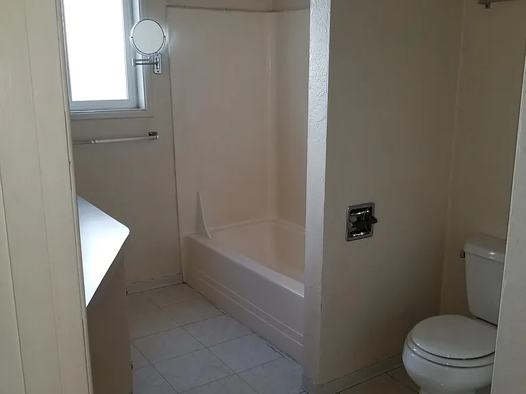 157 E 27th Ave — Photo 5