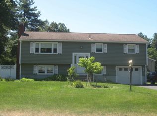 33 Old Coach Rd, Salem, NH 03079