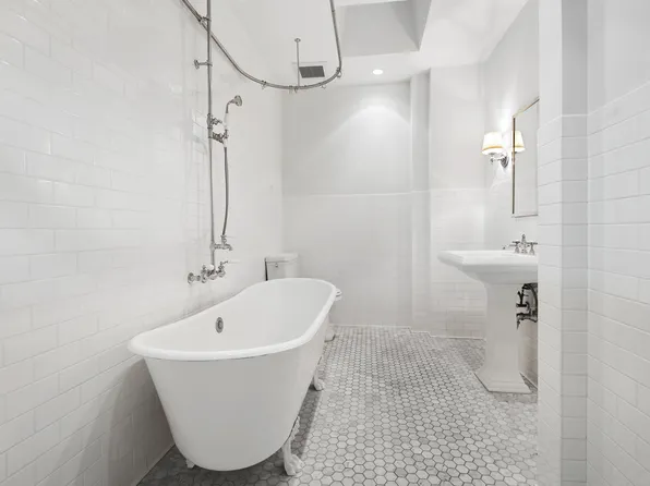 10 Bedford Street image 19 of 30