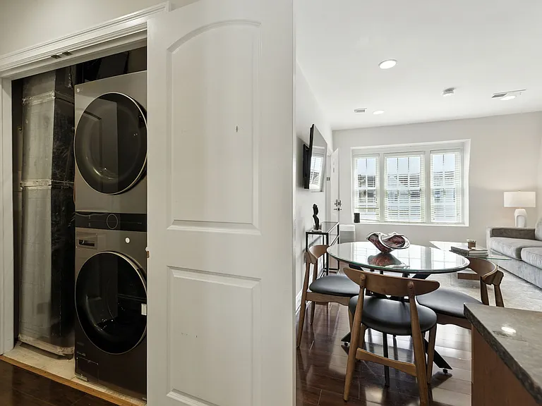 2033 P St NW — Photo 15
