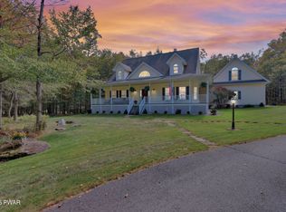 13 Highwood Ln, Equinunk, PA