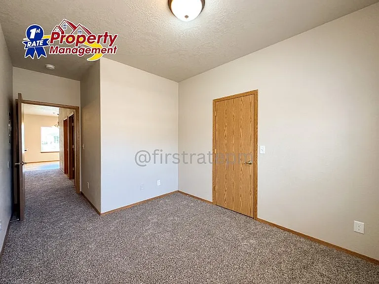 1923 E Wilson Ln #C — Photo 17