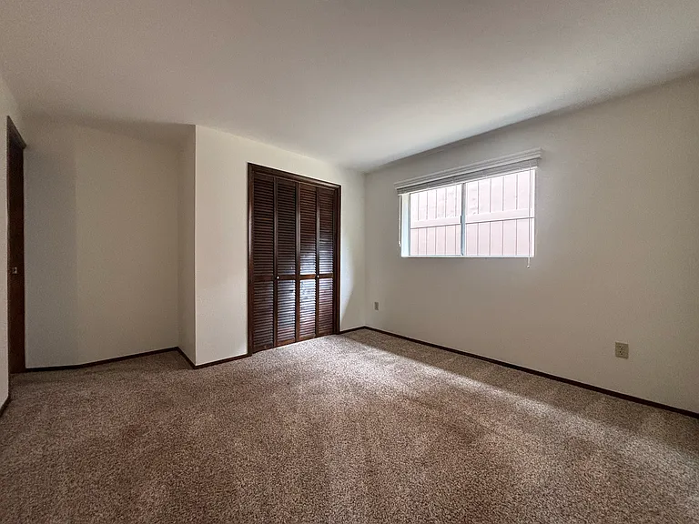 489 Estero Ave — Photo 11