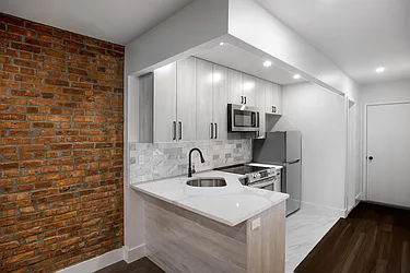 Rented by Safdie Realty Group