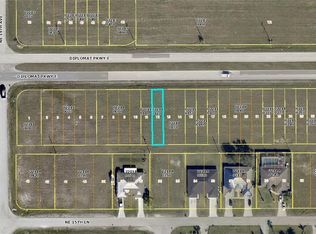 1940 Diplomat Pkwy E, Cape Coral, FL 33909