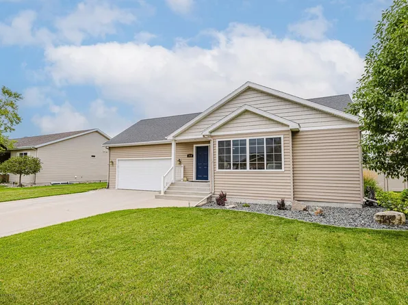 3730 Taylor St S, Fargo, ND 58104