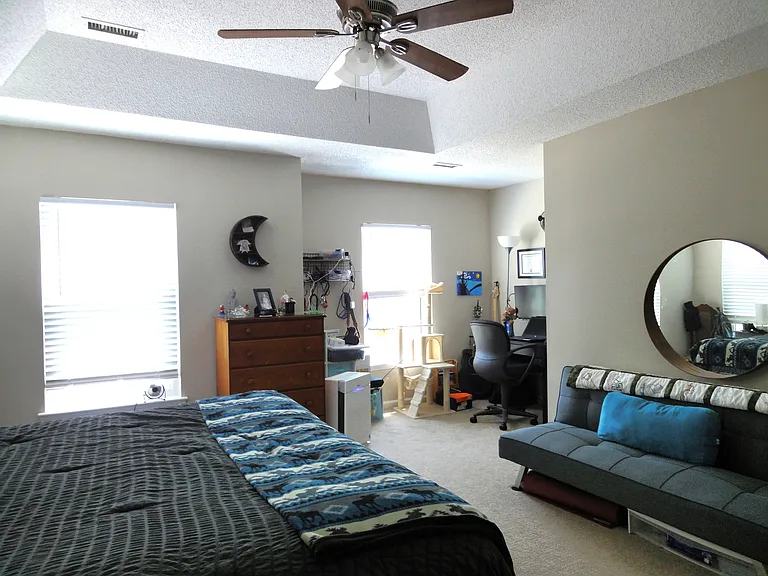 320 Hallwood Ct — Photo 18