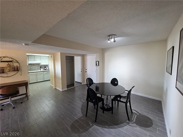 750 S Royal Crest Cir #313 — Photo 31
