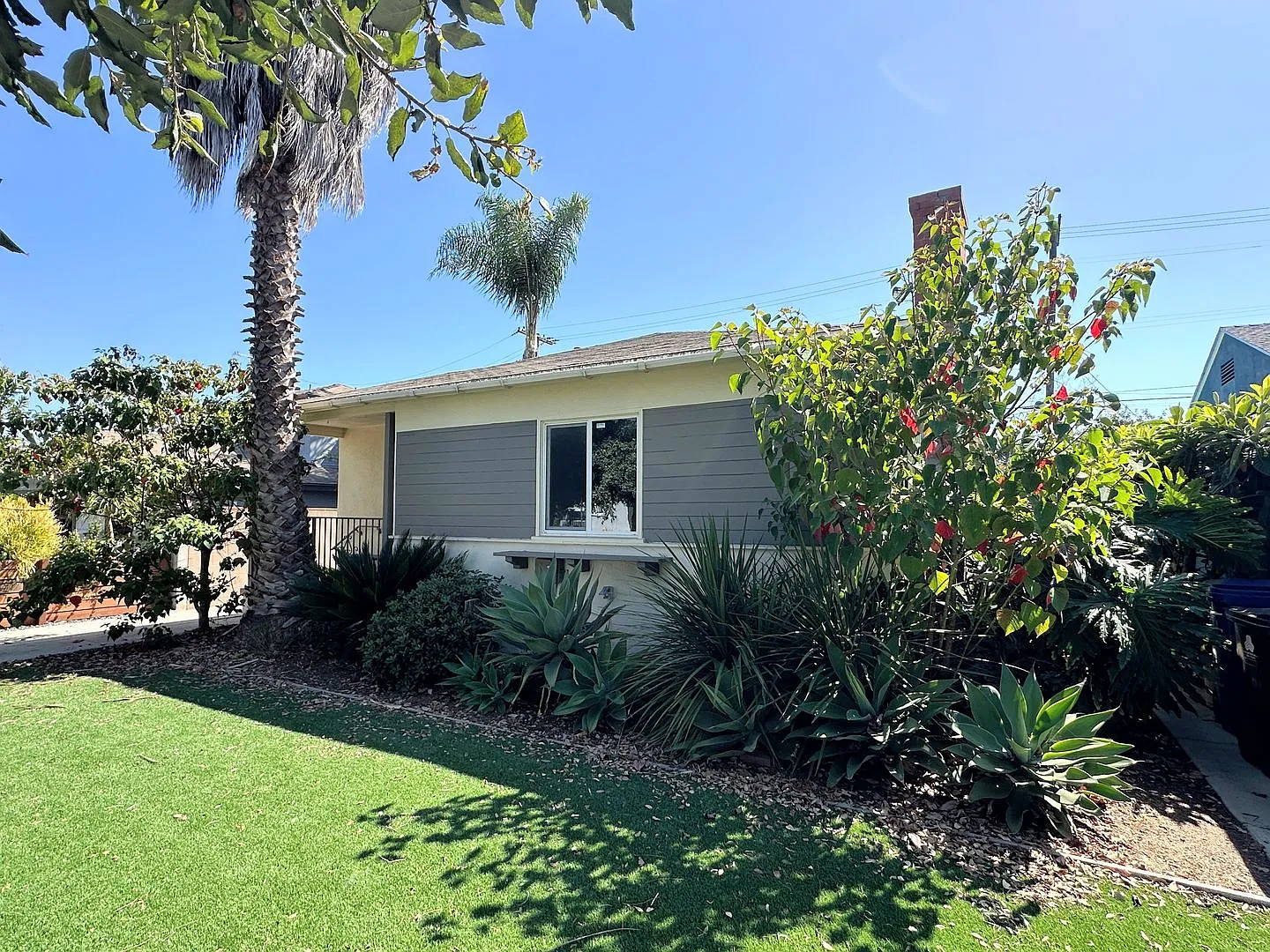 Peaceful Living in Mar Vista Home w/ Spacious Backyard! — Photo 2