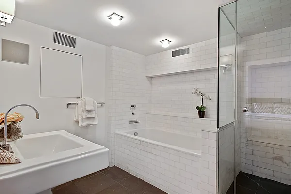 Sold by Citi Habitats | media 8