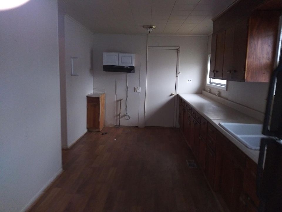 1st image of 6909 Spruce Ave