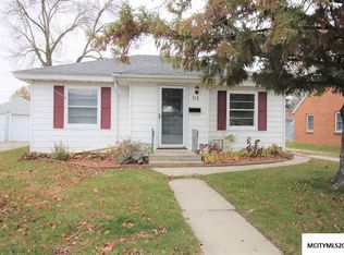 712 16th St NE, Mason City, IA 50401