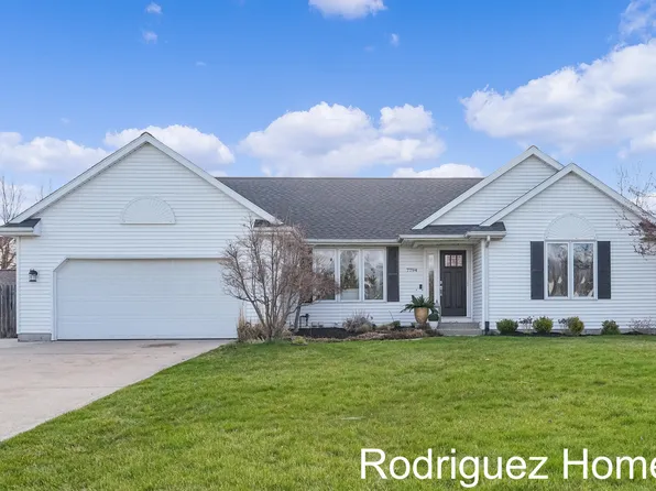 7794 Pintail Ln, Hudsonville, MI 49426
