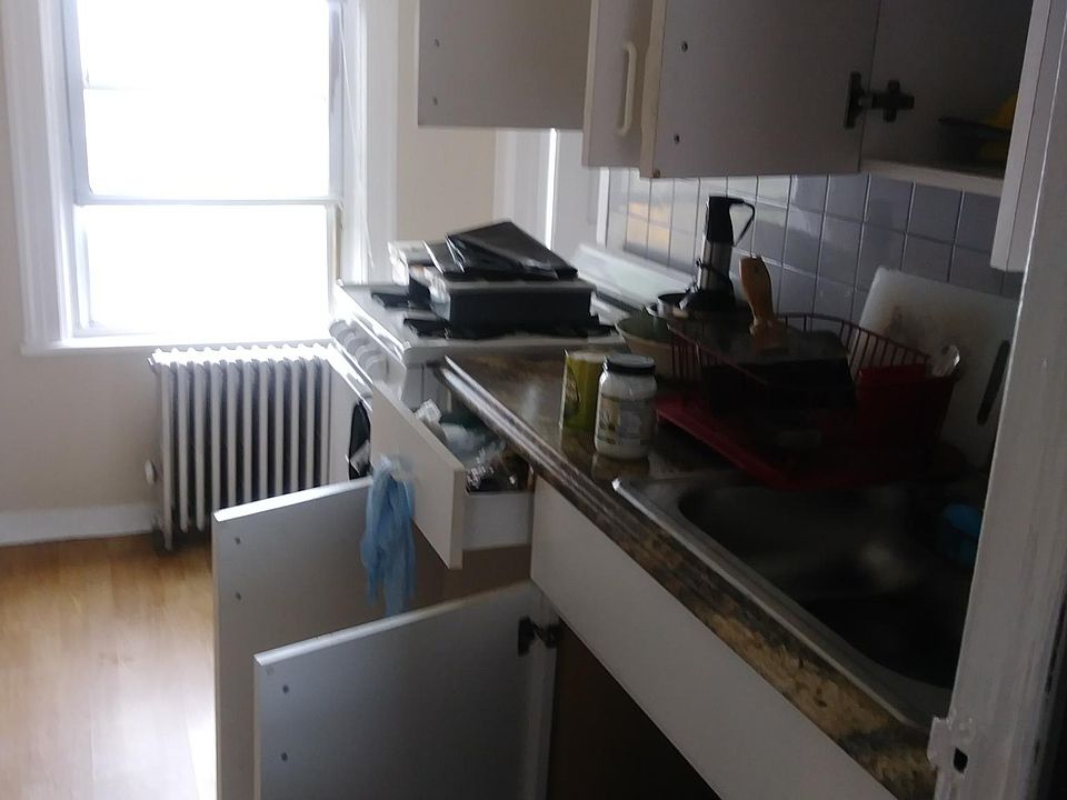 2nd image of 40 Joval Ct Floor 2