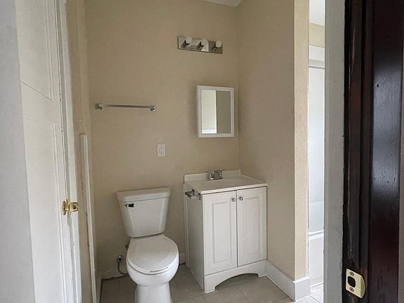 5th image of 3211 N 13th St Unit 3211A
