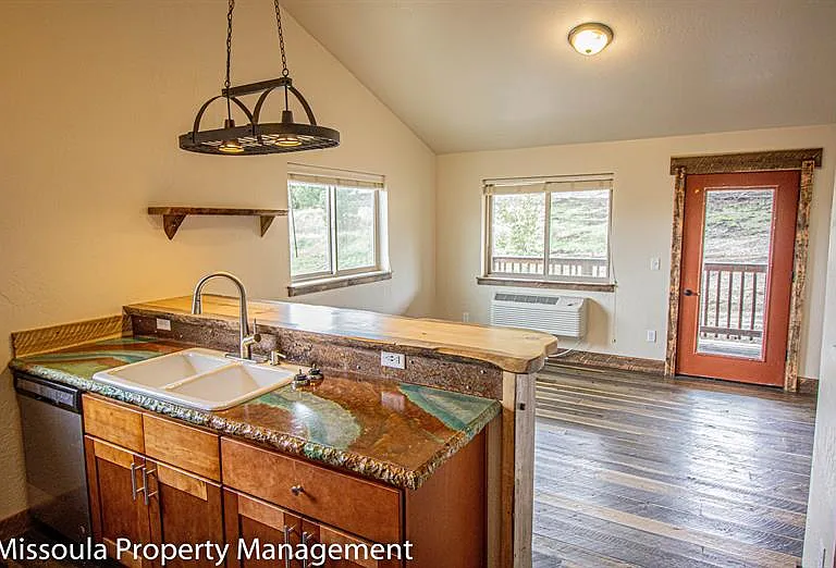 Lolo Peak Village LP — Photo 3