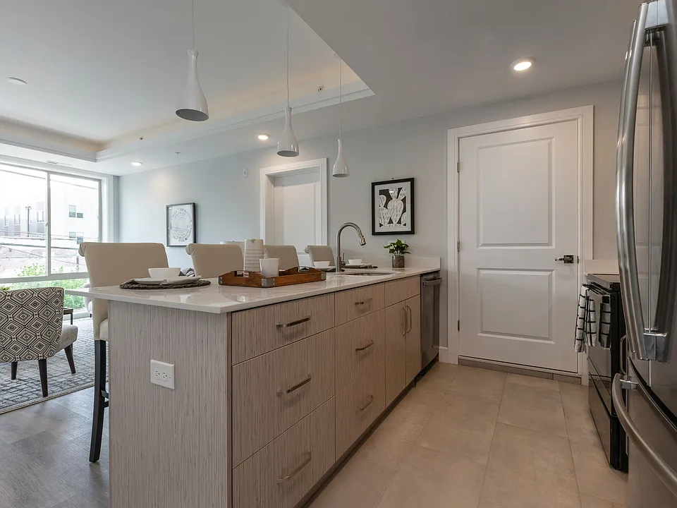 1222 N Marshall St #205A