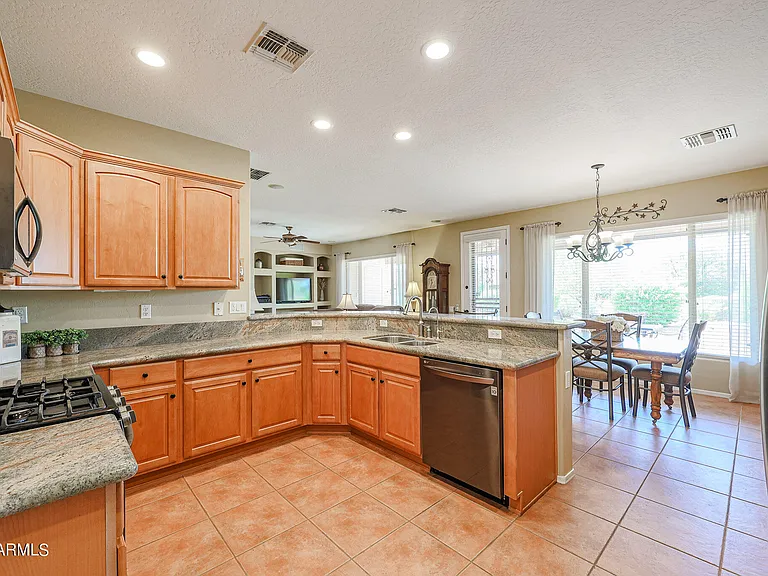 13755 W Nogales Dr — Photo 13