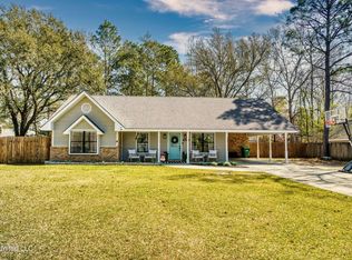 9002 Fishook Ln, Picayune, MS 39466