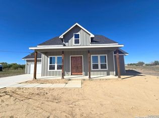 270 Ranchero Way, Natalia, TX 78059