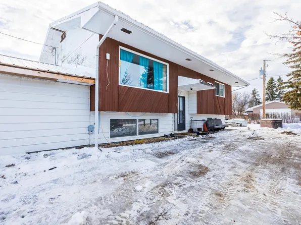 8 4th St, Parkland County, AB T0E 0N0