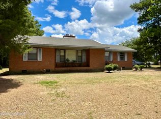 7424 Gaddys Mill Rd, Maxton, NC 28364