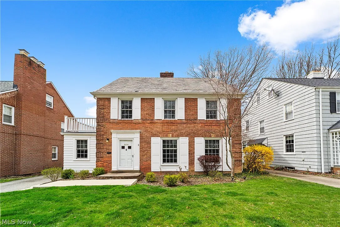 3654 Traver Rd photo 1
